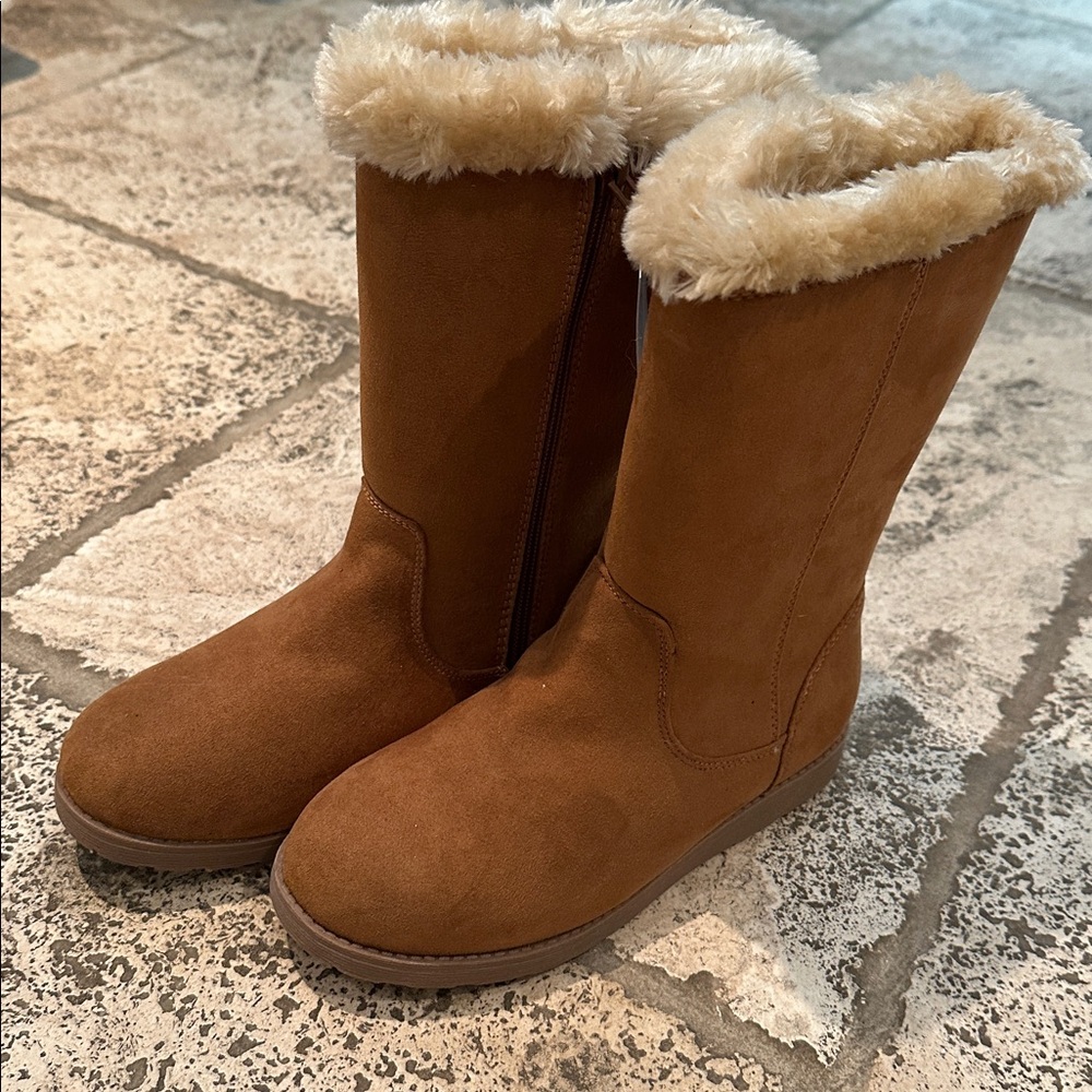 Cat & Jack Tan Boots with Faux Fur